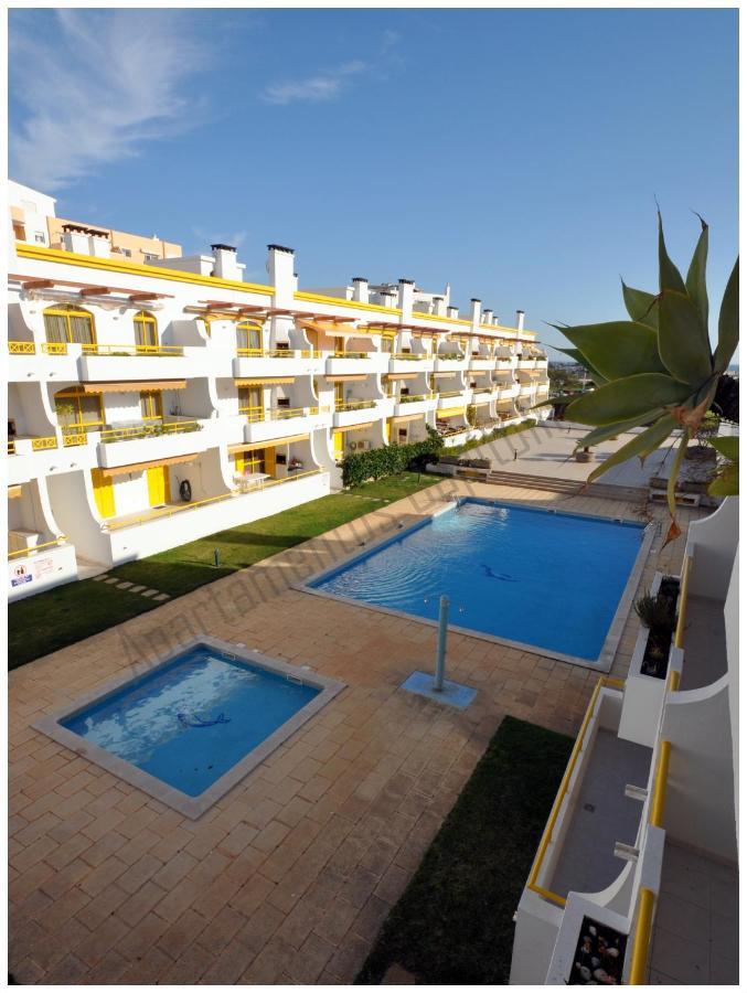 Apartamentos Capitolina Quarteira Exterior foto